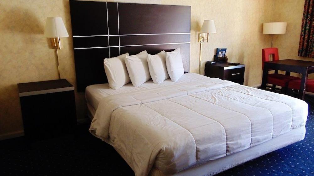 Oceanside Lodge Marmora 외부 사진