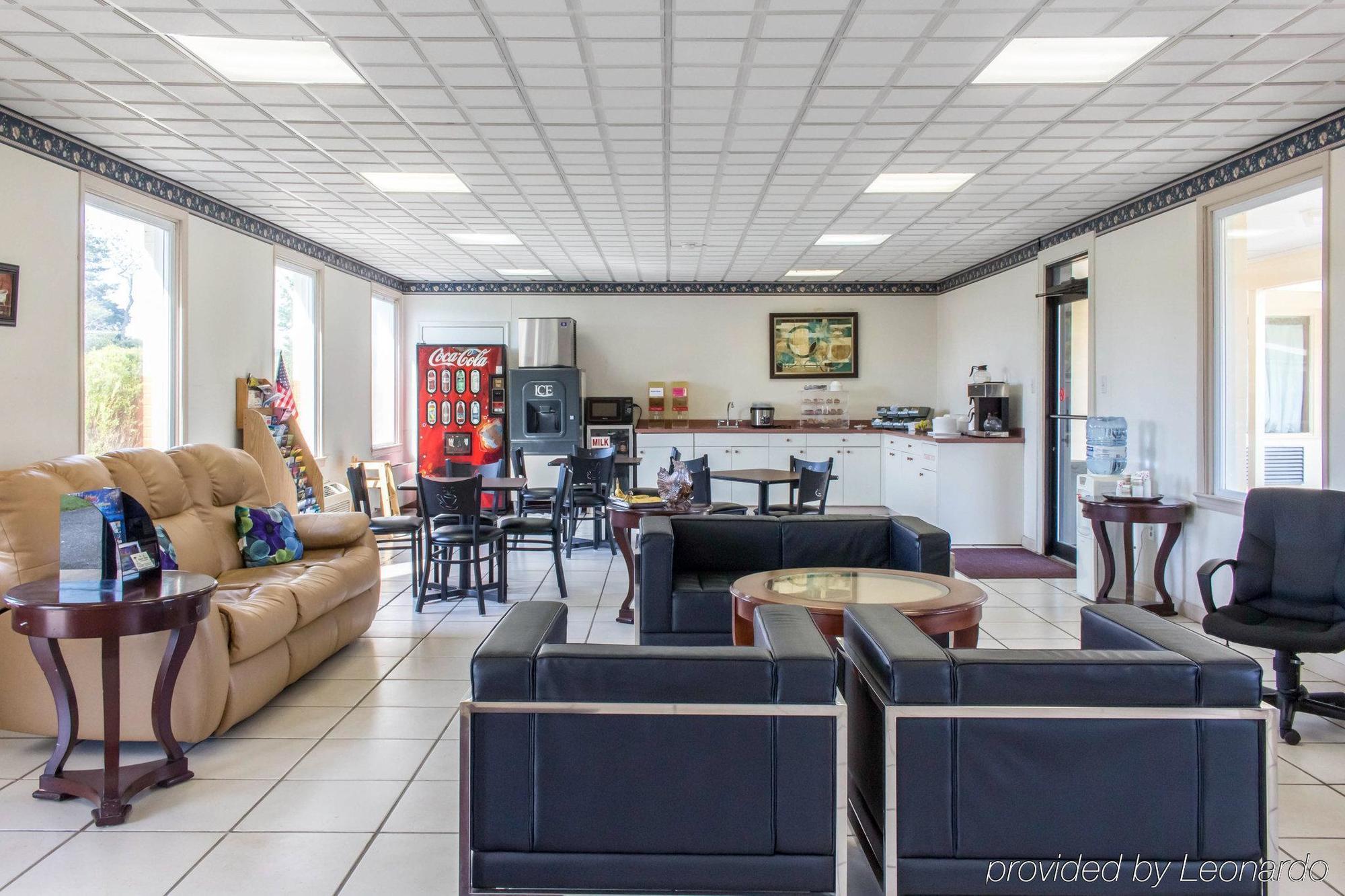 Oceanside Lodge Marmora 외부 사진