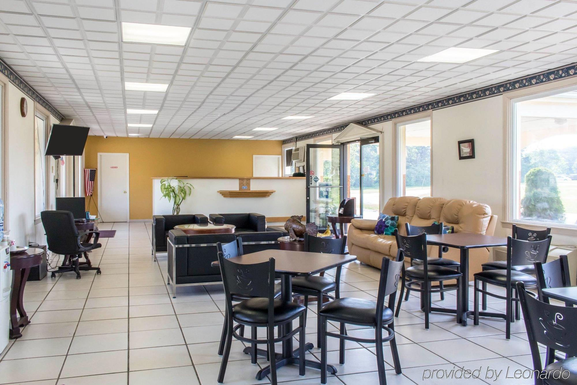 Oceanside Lodge Marmora 외부 사진