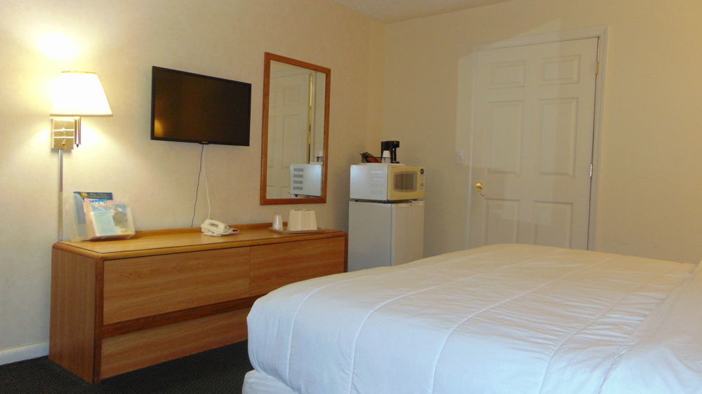 Oceanside Lodge Marmora 외부 사진