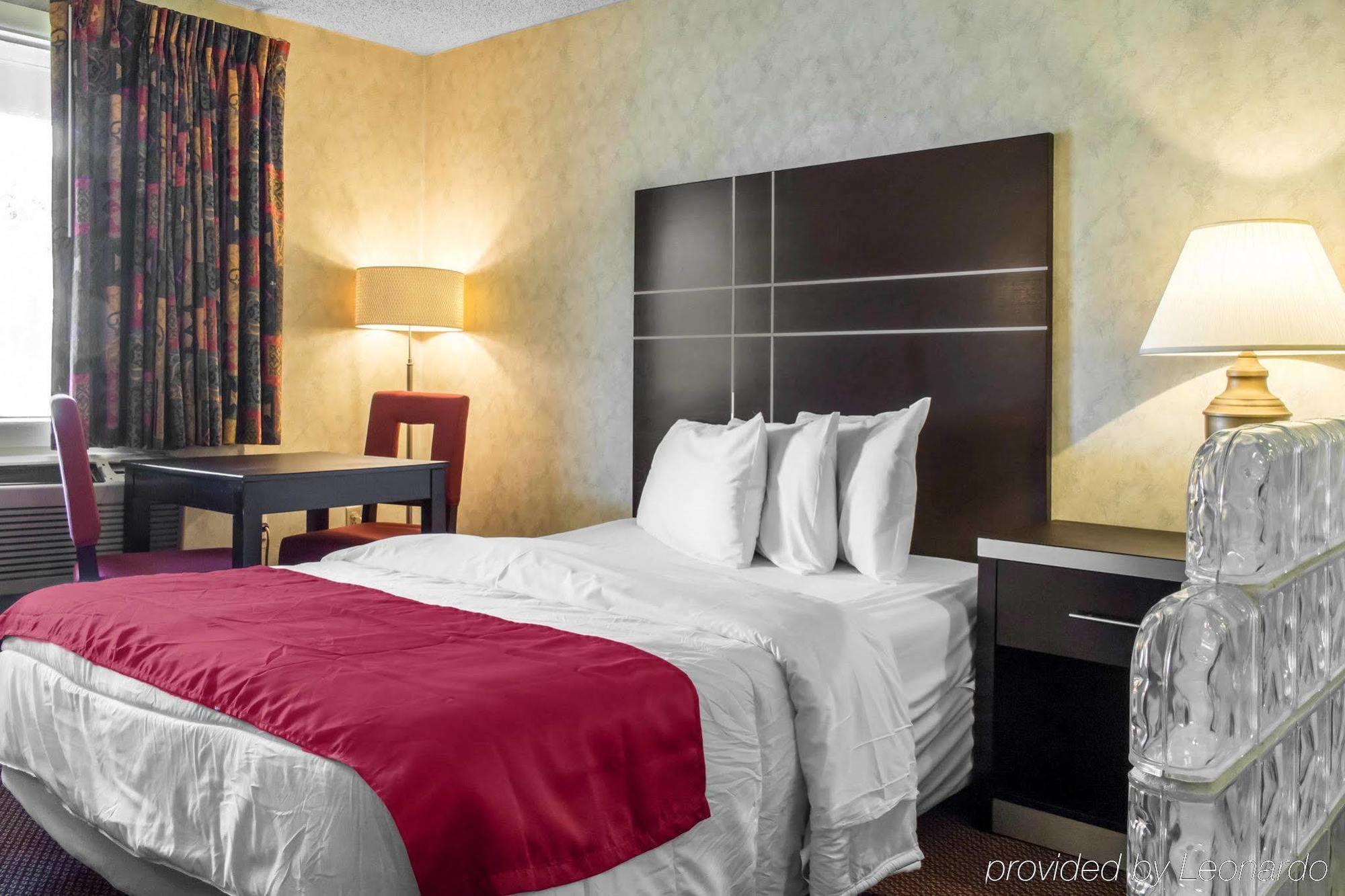 Oceanside Lodge Marmora 외부 사진